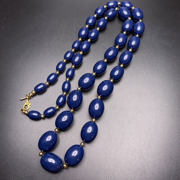 Monet Long Navy Blue Beaded Necklace Vintage Plastic Oval Bead Gold Tone Classic - Picture 2 of 6